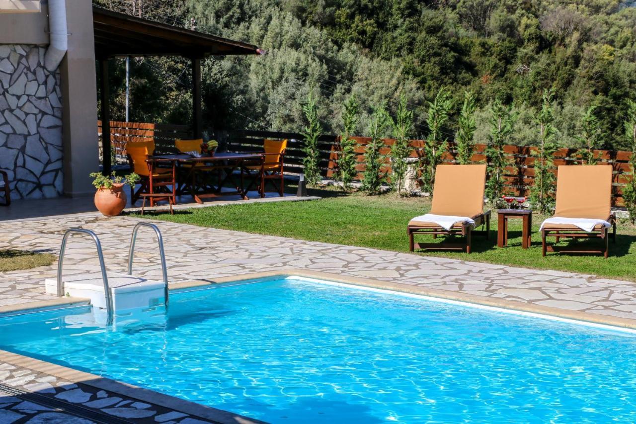 Villa Summer Breeze Nikiana Esterno foto