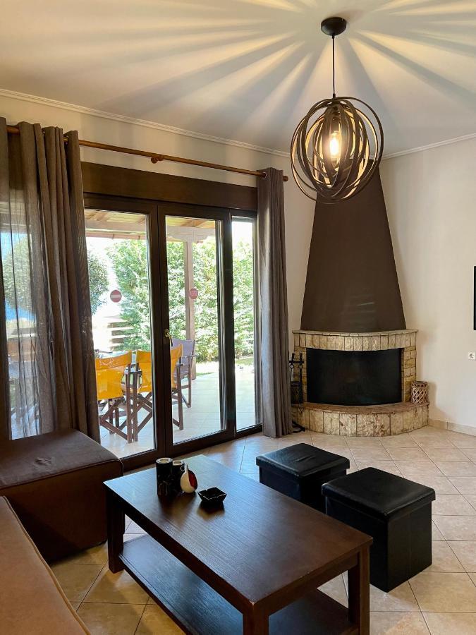 Villa Summer Breeze Nikiana Esterno foto