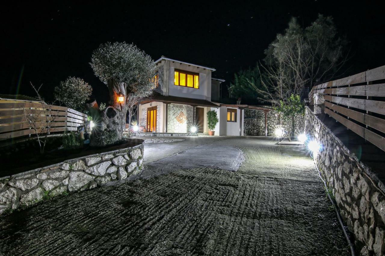 Villa Summer Breeze Nikiana Esterno foto