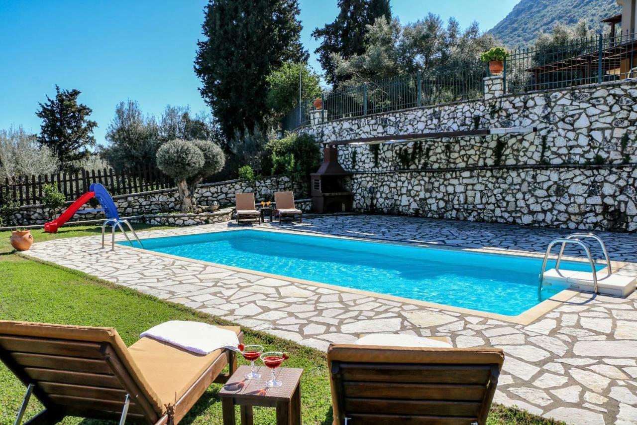 Villa Summer Breeze Nikiana Esterno foto